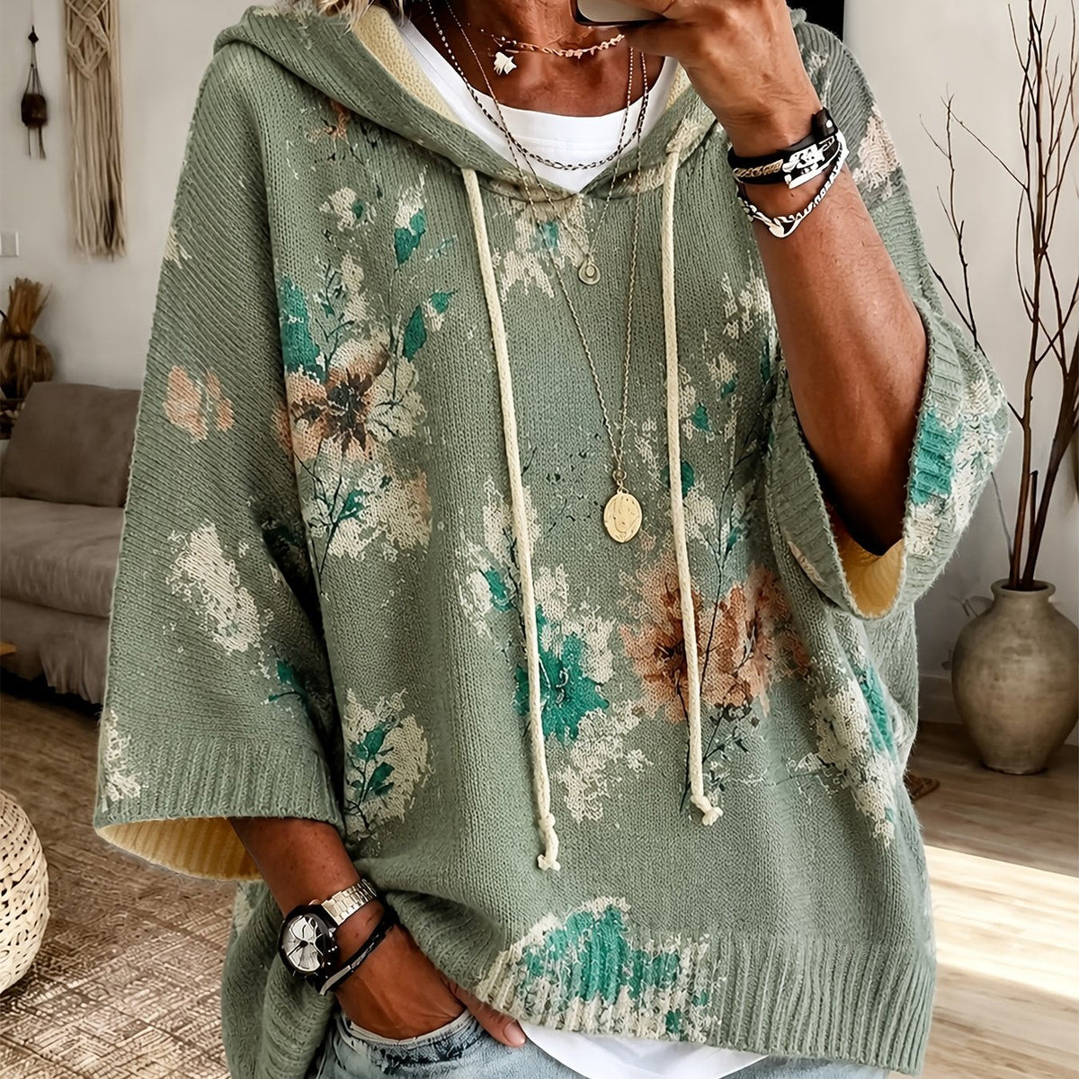 Novalie | Pull-cape vintage à motif floral pour femme – À capuche, manches 3/4