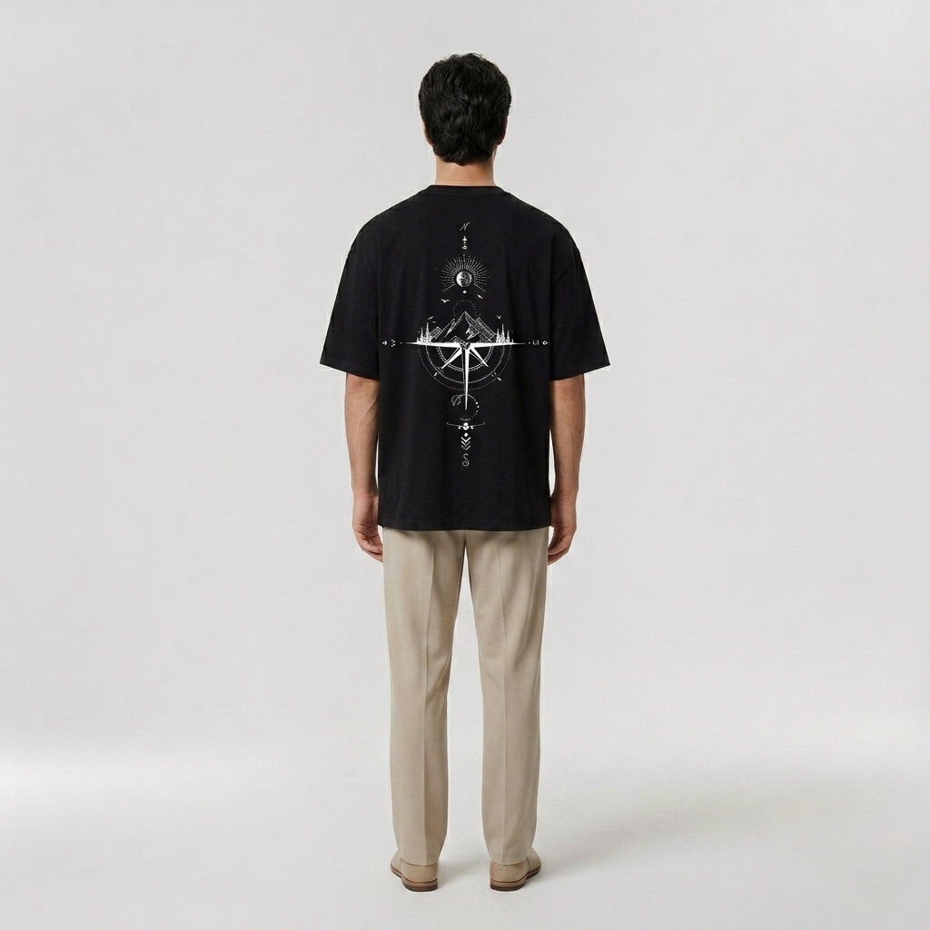 Alaric | T-shirt oversize pour homme – T-shirt au graphisme minimaliste avec motif de boussole