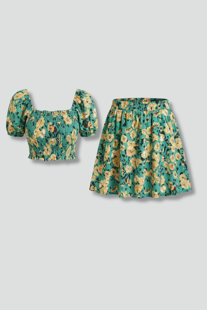 Veda | Ensemble floral assorti pour femme – Top court à encolure carrée et mini-jupe évasée