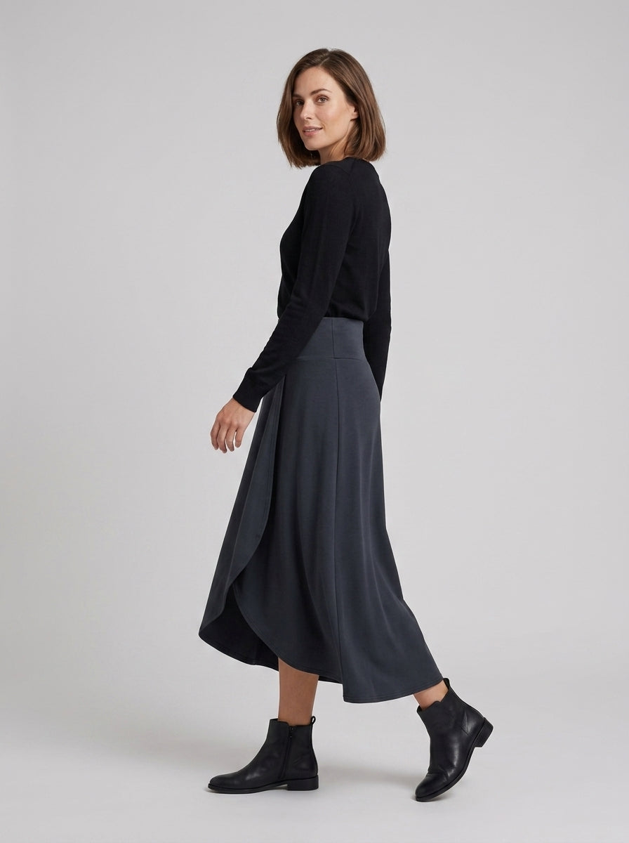 Novalyn | Jupe longue taille haute pour femme avec devant portefeuille