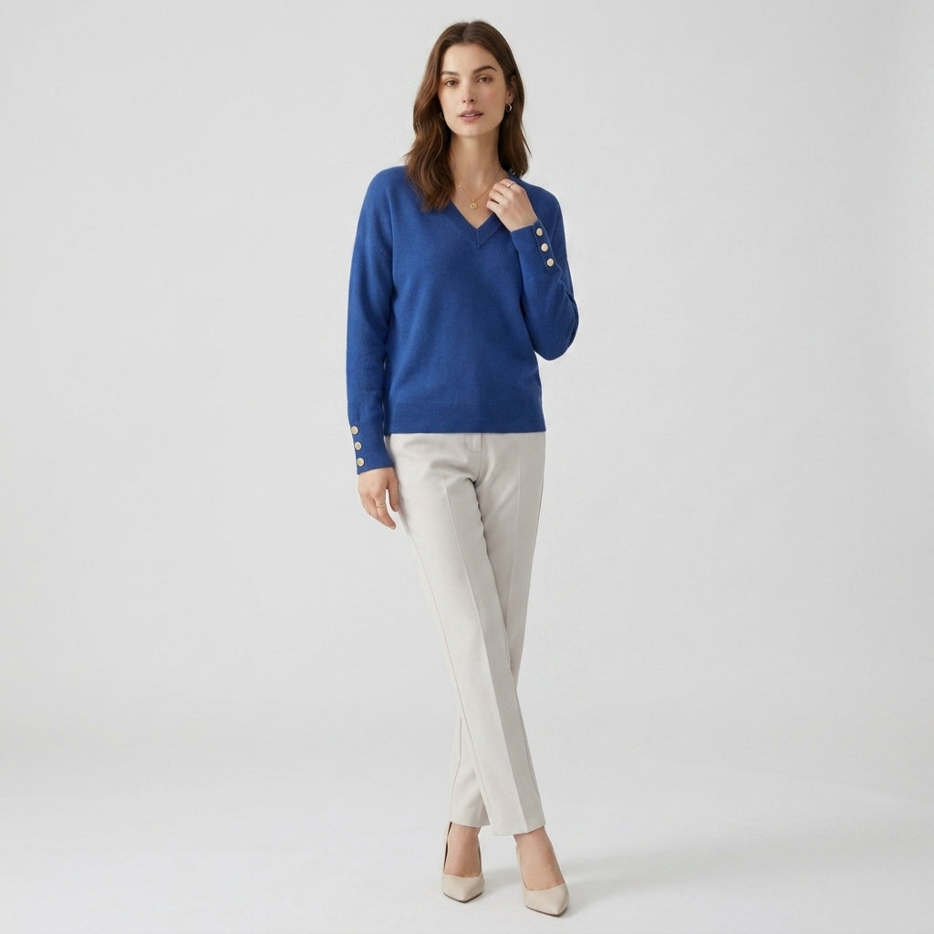Mireille | Pull en maille à col V pour femme – Épaules tombantes, manches longues et poignets boutonnés
