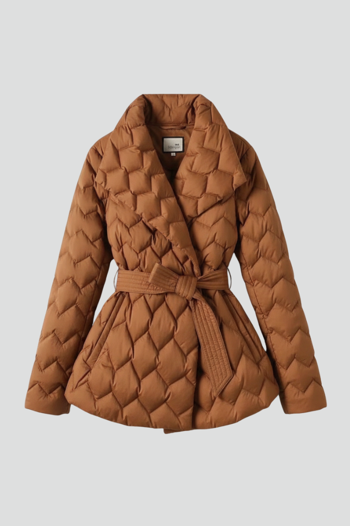Cyra | Doudoune longue pour femmes – Taille ceinturée, poches profondes