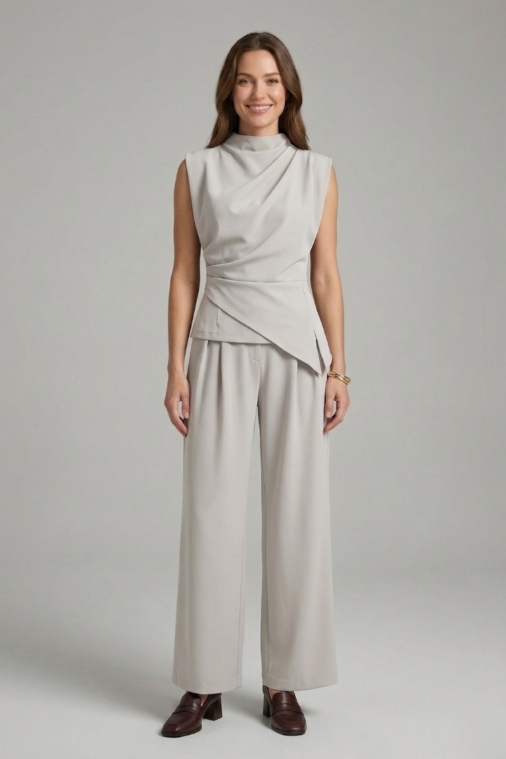 Arisyn | Ensemble coordonné pour femme – Haut drapé sans manches et pantalon à jambes droites