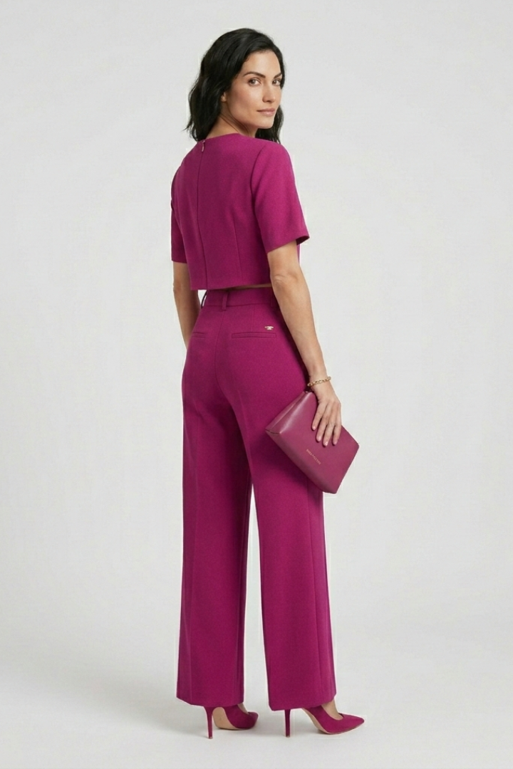 Estelle | Ensemble deux pièces pour femme – Haut à manches courtes et col rond avec pantalon